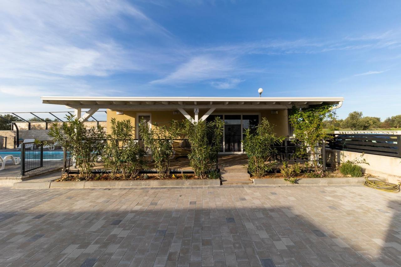 Kamp Tonci Hotell Biograd Na Moru Exteriör bild