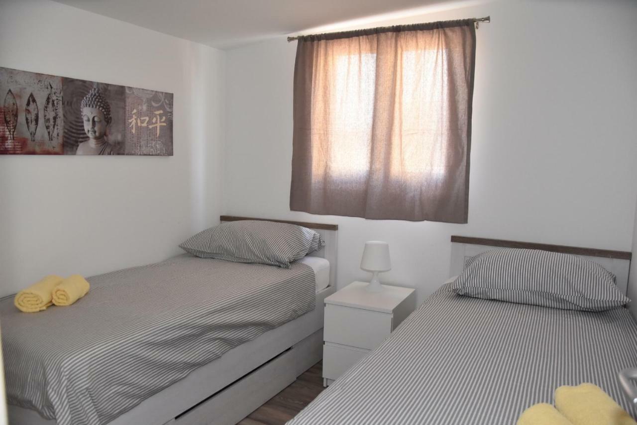 Kamp Tonci Hotell Biograd Na Moru Exteriör bild