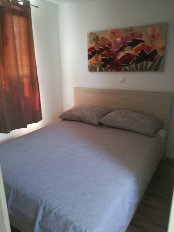 Kamp Tonci Hotell Biograd Na Moru Exteriör bild